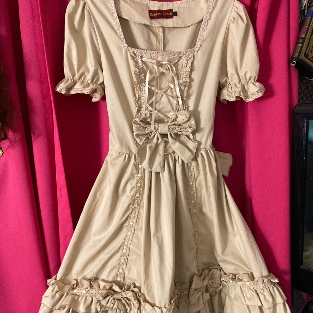 Light Brown Bodyline Lolita Dress OP with Detachable Sleeves